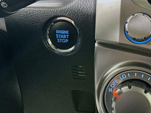 Used 2024 Toyota 4Runner SR5 AWD/4WD image 20