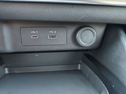 Used 2023 Nissan Rogue SV FWD image 6