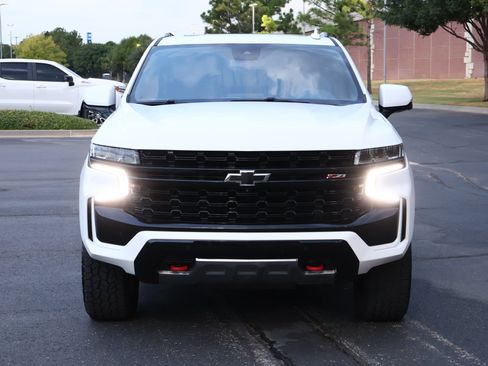 Used 2023 Chevrolet Tahoe Z71 w/ Luxury Package AWD/4WD image 35