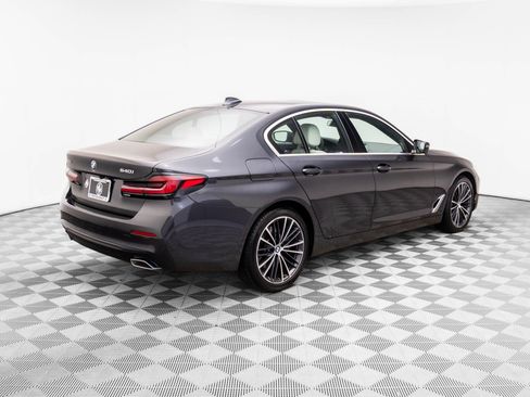 Used 2022 BMW 540i xDrive w/ Premium Package image 5