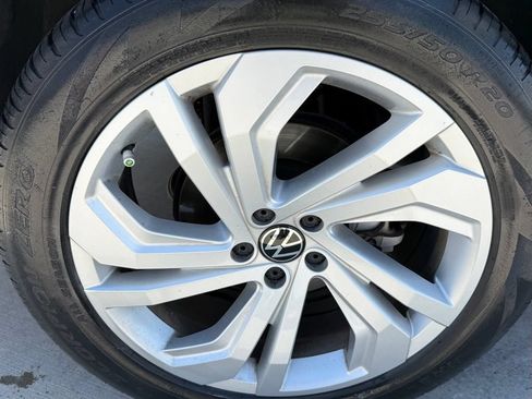 Used 2021 Volkswagen Atlas SE w/ Towing Package FWD image 10