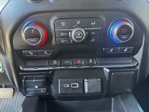 Used 2021 Chevrolet Silverado 1500 LT Trail Boss w/ Bed Protection Package AWD/4WD image 32