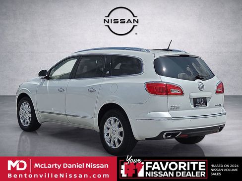 Used 2017 Buick Enclave Leather w/ Trailering Package AWD/4WD image 4