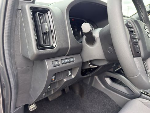 New 2026 Nissan Frontier SV AWD/4WD image 14