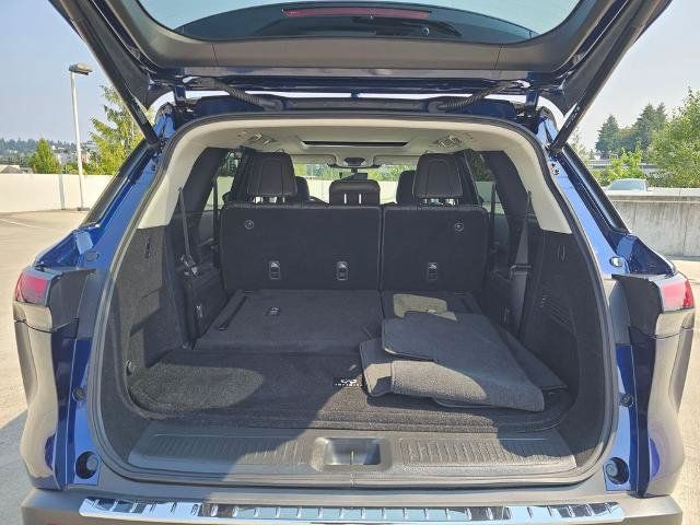 Certified 2025 INFINITI QX60 Luxe w/ Cargo Package AWD/4WD image 16
