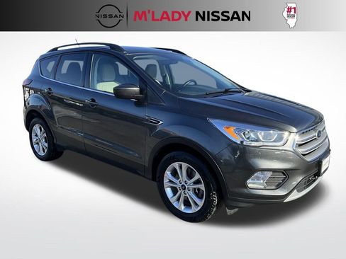 Used 2019 Ford Escape SEL image 4