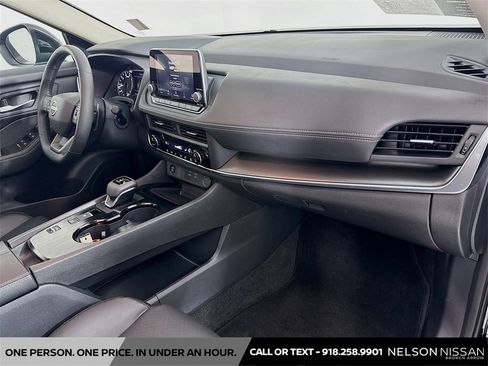 Certified 2025 Nissan Rogue SV w/ SV Premium Package image 29