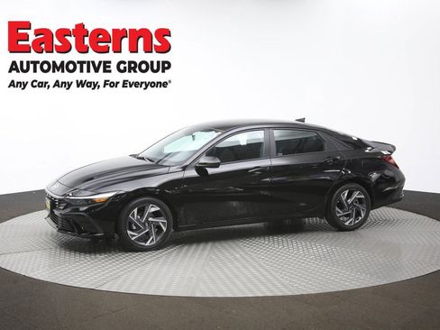 Used 2025 Hyundai Elantra Sport w/ Cargo Package image 57