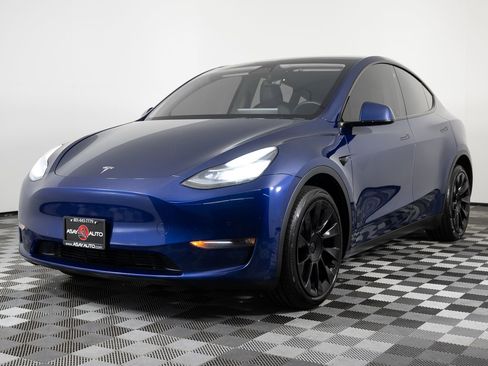 Used 2021 Tesla Model Y Long Range image 2