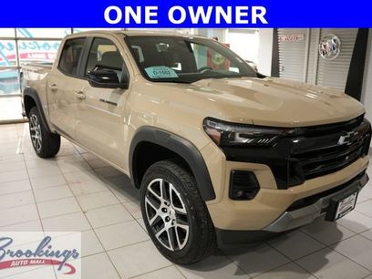 Used 2023 Chevrolet Colorado Z71 w/ Z71 Convenience Package 2