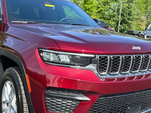 New 2026 Jeep Grand Cherokee Laredo X AWD/4WD image 10