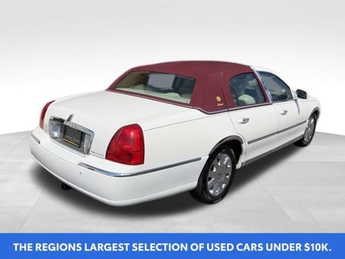 Used 2004 Lincoln Town Car Ultimate RWD image 3