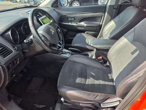 Used 2023 Mitsubishi Outlander Sport SE AWD/4WD image 19