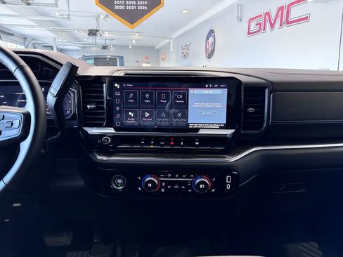 Certified 2024 GMC Sierra 1500 Elevation image 18