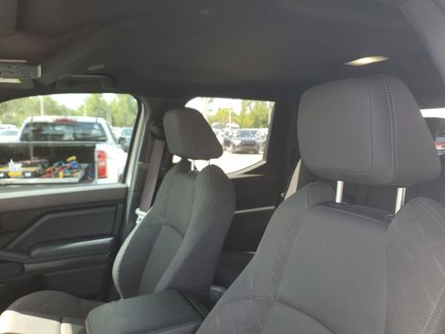 Used 2024 Toyota Tacoma SR5 AWD/4WD image 22