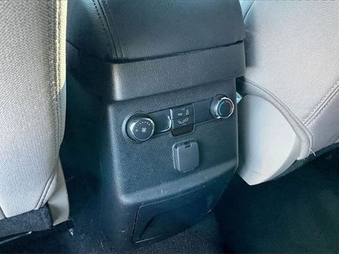 Used 2019 Ford Explorer 4WD w/ Class III Trailer Tow Package image 25