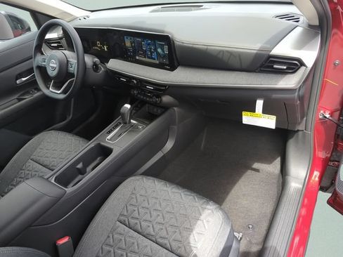 New 2026 Nissan Kicks SV w/ SV Premium Package FWD image 18