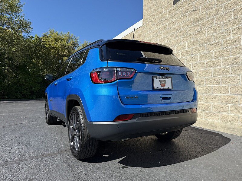 Used 2025 Jeep Compass Limited w/ Sun & Sound Group AWD/4WD image 6