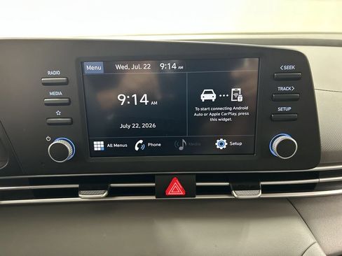 Used 2023 Hyundai Elantra SE FWD image 14