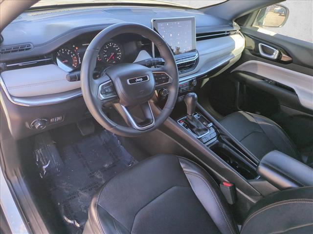 Used 2023 Jeep Compass Limited AWD/4WD image 10