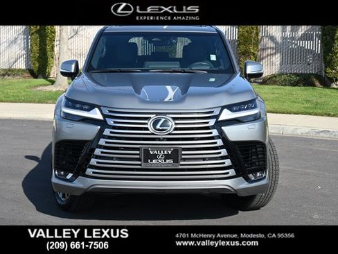 New 2026 Lexus LX 700h Luxury image 2