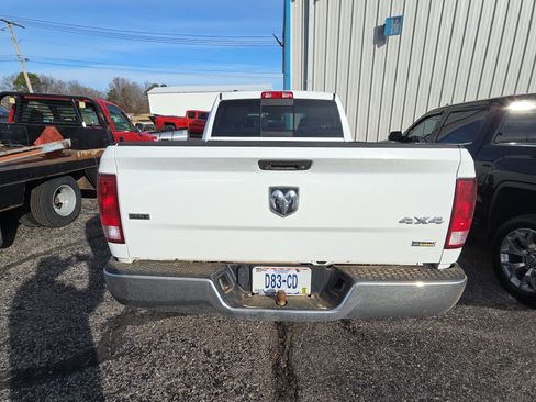 Used 2018 RAM 1500 Classic SLT image 5