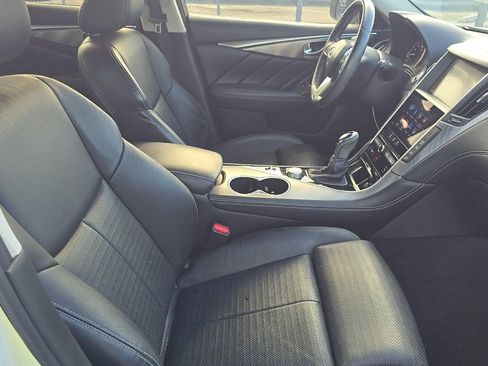 Used 2019 INFINITI Q50 Signature Edition w/ Cargo Package (L96) RWD image 7