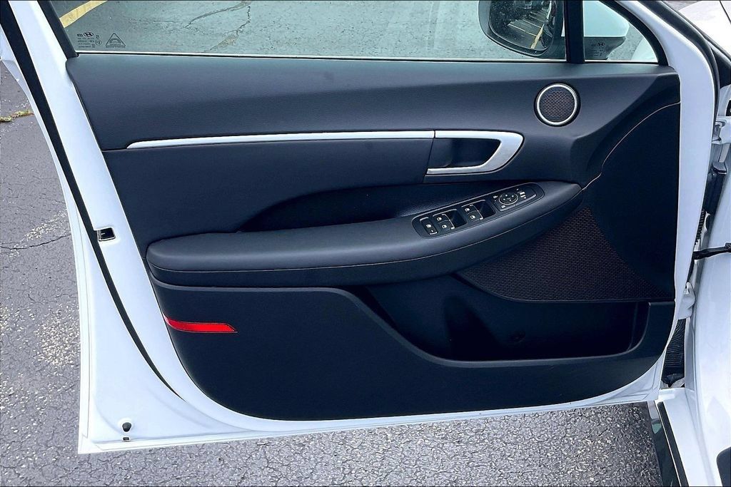 Used 2026 Hyundai Sonata Blue FWD image 21