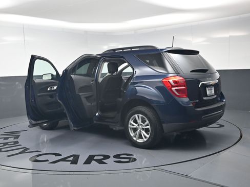 Used 2017 Chevrolet Equinox LT w/ Convenience Package FWD image 28