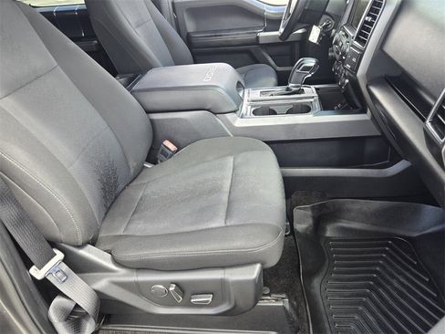 Used 2018 Ford F150 XLT w/ Equipment Group 302A Luxury image 15