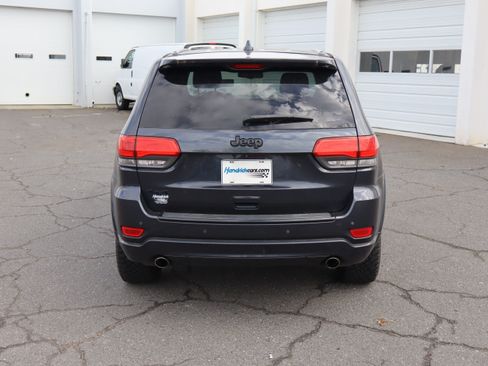 Used 2015 Jeep Grand Cherokee Altitude AWD/4WD image 9