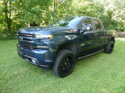 Used 2019 Chevrolet Silverado 1500 RST image 1