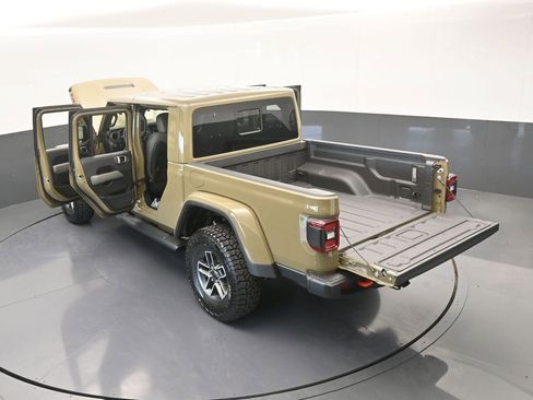 New 2026 Jeep Gladiator Mojave image 64