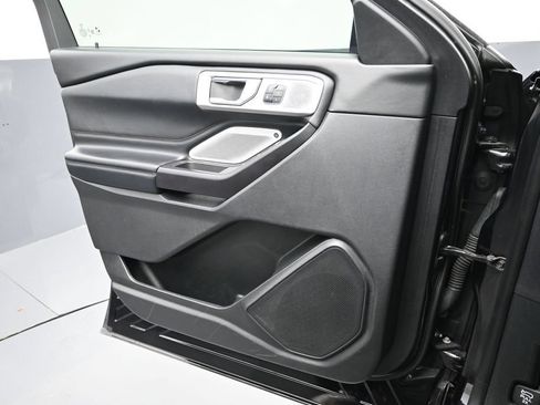 Used 2020 Ford Explorer Platinum AWD/4WD image 6