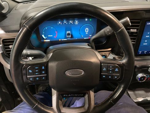 Used 2023 Ford F350 Platinum image 28