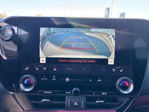 Used 2024 Lexus NX 250 FWD w/ Premium Package image 16