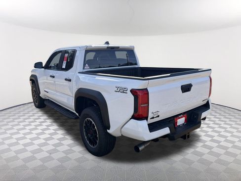 New 2025 Toyota Tacoma TRD Off-Road AWD/4WD image 5