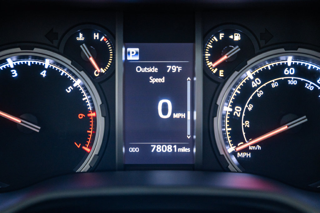 Used 2022 Toyota 4Runner TRD Off-Road Premium AWD/4WD image 38