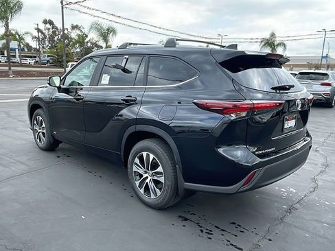 New 2026 Toyota Highlander XLE image 5