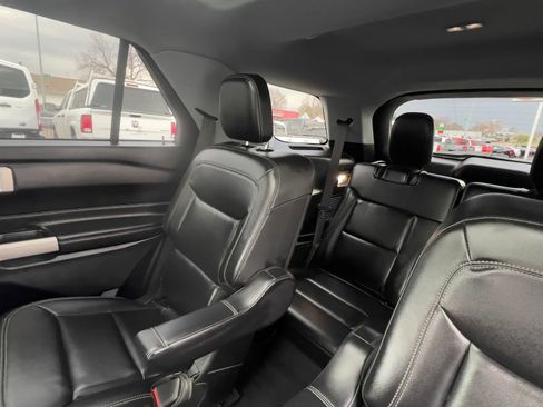 Used 2023 Ford Explorer XLT w/ Equipment Group 202A image 27