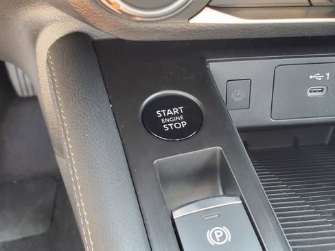 New 2025 Nissan Kicks SV w/ SV Premium Package image 23