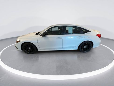 Used 2023 Honda Civic Sport image 4