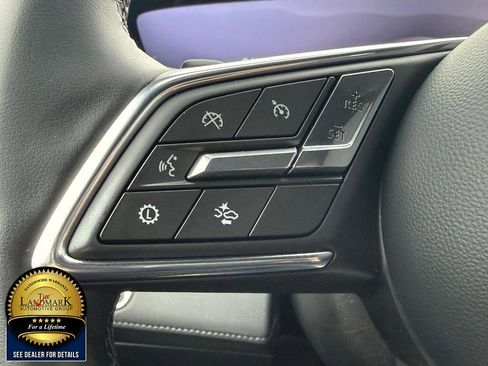 Used 2025 Buick Enclave Preferred image 10