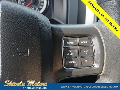 Used 2020 RAM 1500 Classic SLT image 29