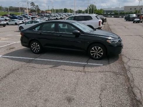 Used 2024 Volkswagen Jetta S FWD image 9