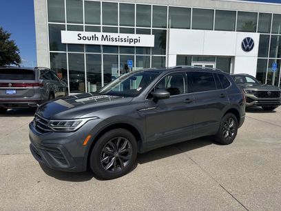 Used 2024 Volkswagen Tiguan SE