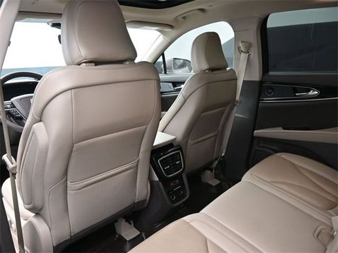 Used 2022 Lincoln Nautilus Reserve w/ Equipment Group 201A image 14