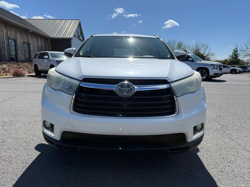 Used 2015 Toyota Highlander Limited Platinum AWD/4WD image 9