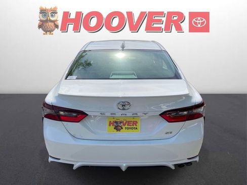 Used 2024 Toyota Camry SE FWD image 6