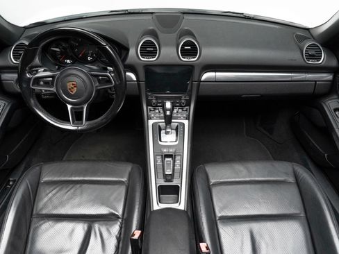 Used 2022 Porsche 718 Boxster RWD image 12